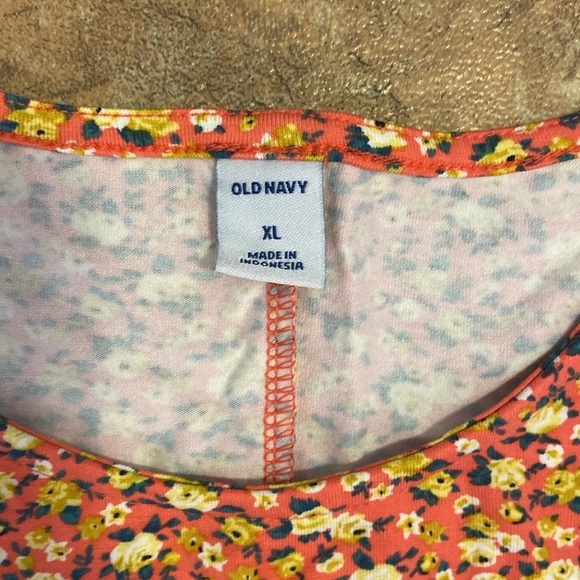 Women’s Old Navy XL dress NWT - Picture 2 of 3